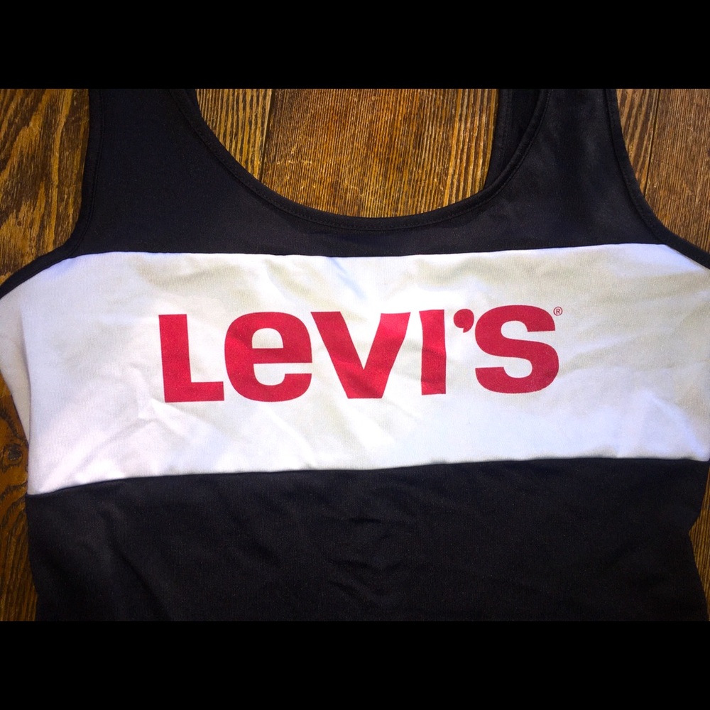 Levi’s onesie snap crotch tank top size:S